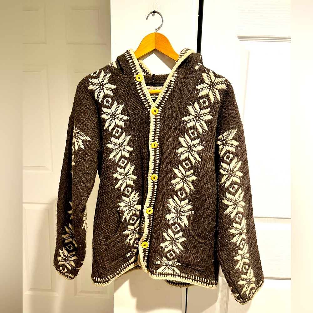 Nantu Famia Creations Brown Ivory Wool Button Jacket Hooded Inca-Quichua Native